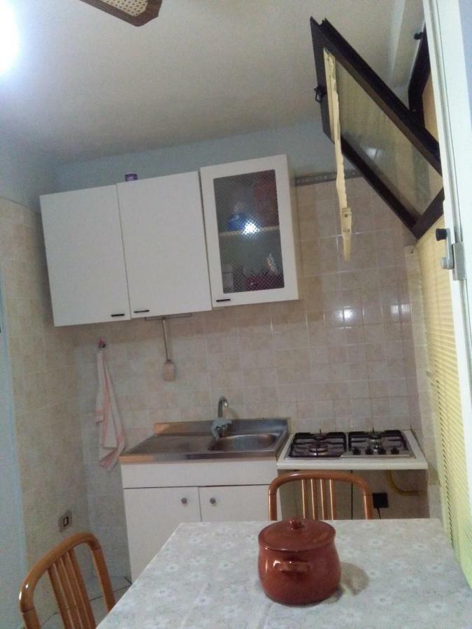 Centro Storico Apartment Brindisi Ngoại thất bức ảnh